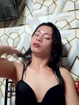 YourHotMenxie18 webcam