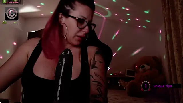 SonyaDevon webcam