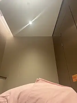 美女xiaochengzi505在线直播