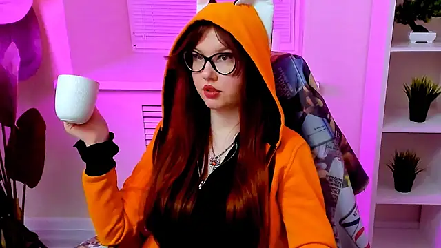 CarolGiggly live sex cam