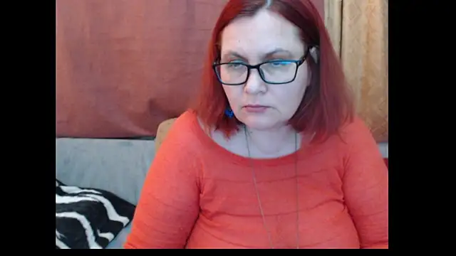 PlayfullMature webcam