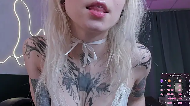 tattoo_art_baby webcam