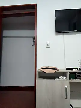 mia_mancinii webcam