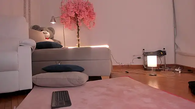 kitty_miaa webcam