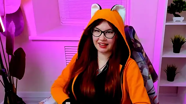 CarolGiggly webcam