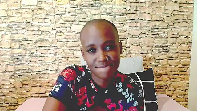 EbonyOlive69 webcam