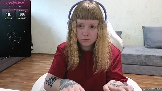 June_shy0 webcam