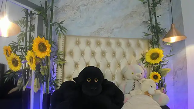 LittleeJaz webcam