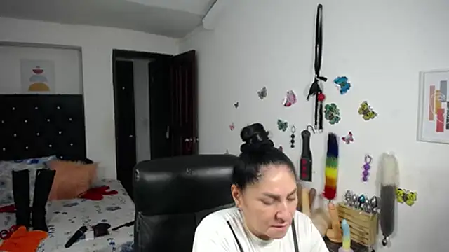 mature_bigboobs10 webcam