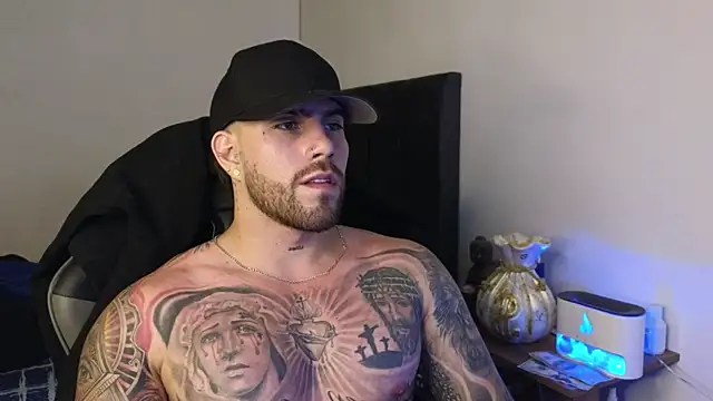 ades_lowe (M young) - cum show