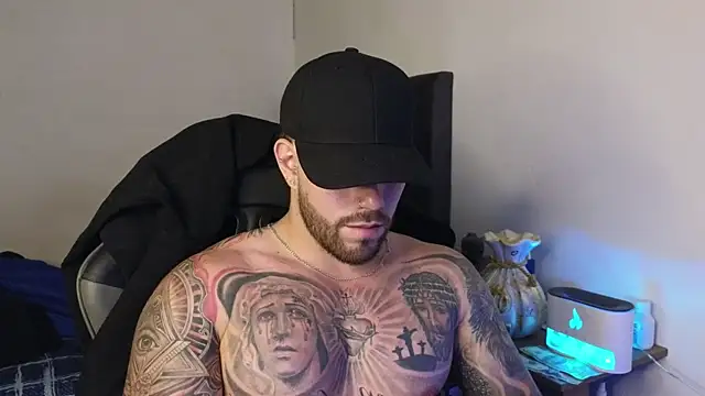 ades_lowe (M young) - cum show