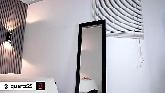 zafiiraa (F young) - oill  and spit in my pussy