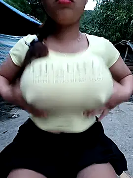Rubyy_Nk webcam