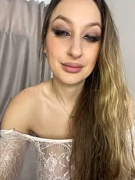 Alyxra webcam