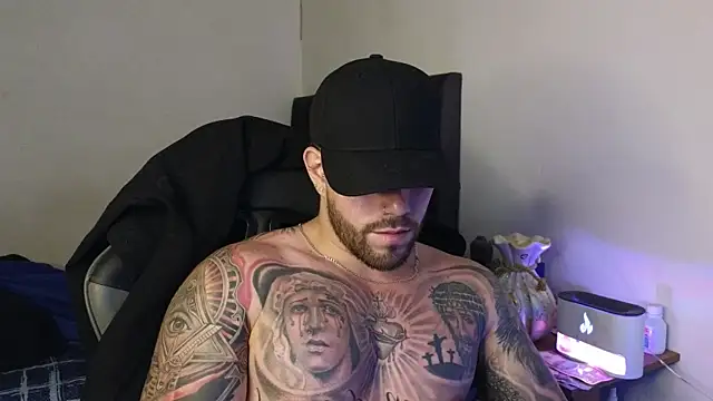 Ades_Lowe webcam