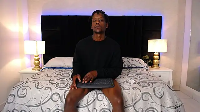 SkylerBigxxx webcam