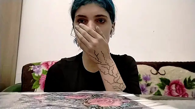 GrungyWhimsy webcam