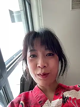 美女yourkeer在线直播