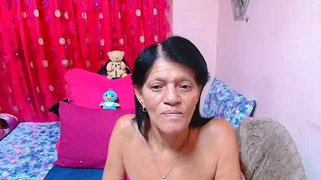 SLUTTYROXY webcam