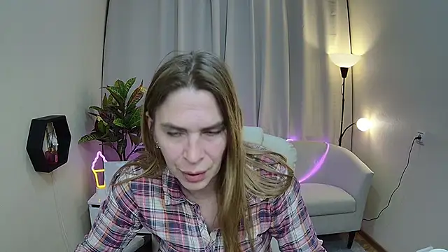 TessaDaybreak webcam