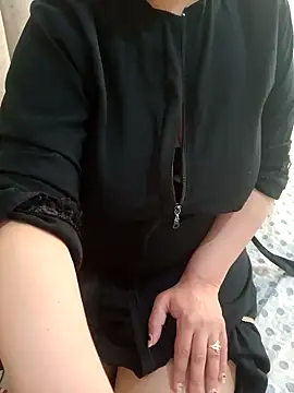 Saakoora Stripchat cam model