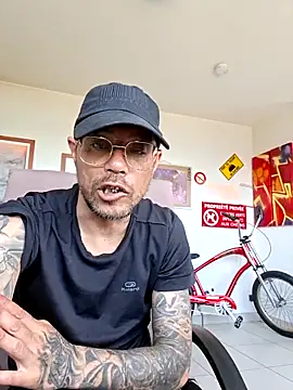 Mr_Graffitimile webcam