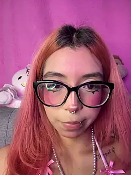 Valen-Foxx1 webcam