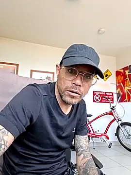 Mr_Graffitimile webcam