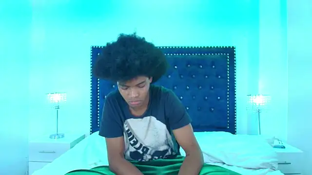 Cristal_and_luke webcam