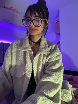_Lucycherry webcam