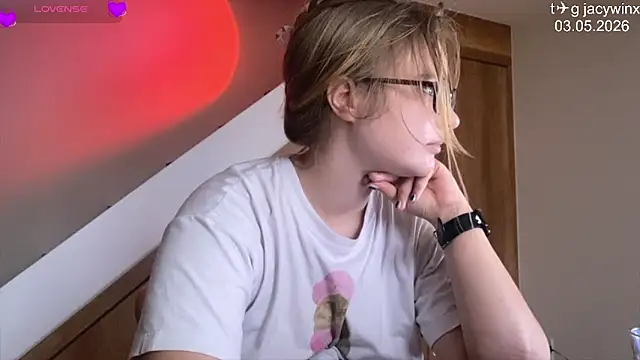 JacyWinslat webcam