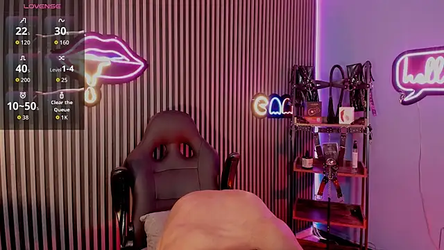 Maximoking26 webcam