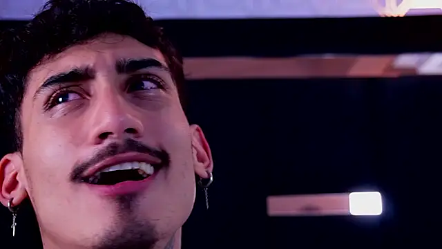 Dark_Eros_ webcam