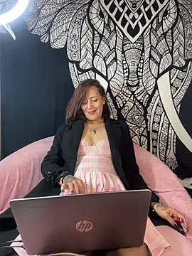 Webcam Model (Boonny_Boo-)  is live.Free join now!