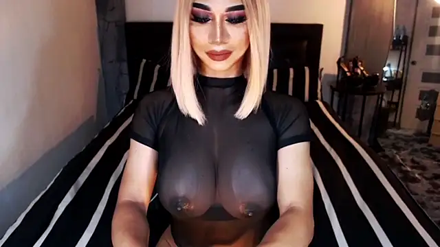 MistressAica webcam