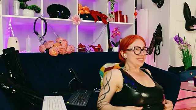Ella__Kross webcam