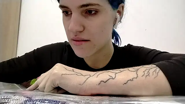 GrungyWhimsy webcam