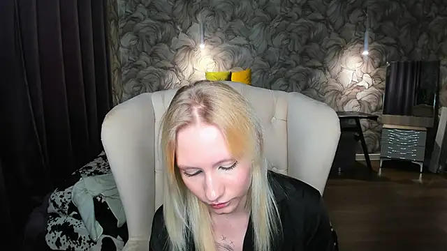 Elizabeth_Adams webcam