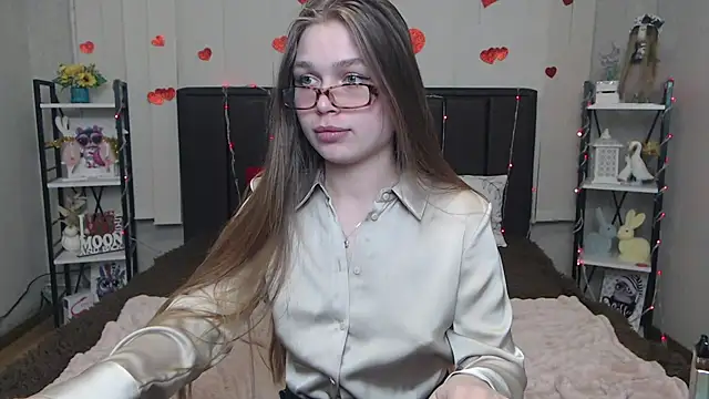 LaraPika webcam