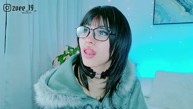 cuteezoe webcam