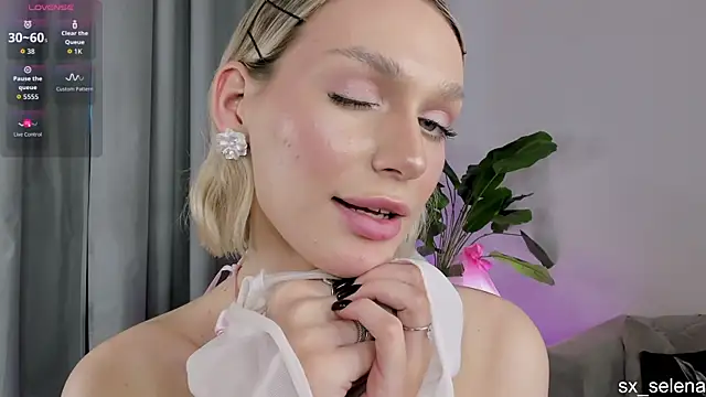 Ice_Strawberry webcam