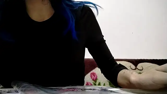 GrungyWhimsy webcam
