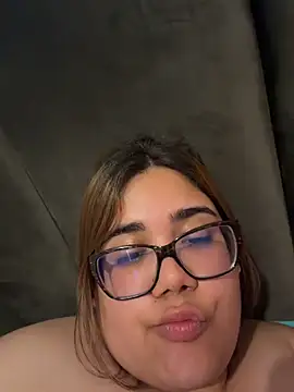 NyraMoon webcam