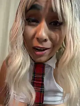 Emilyval webcam
