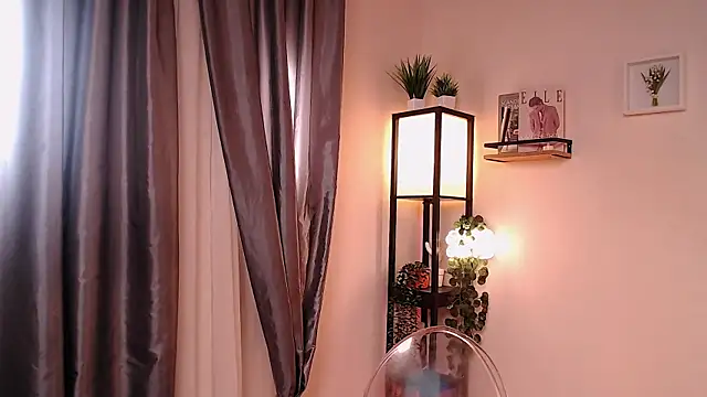 AlexxSweet webcam