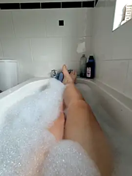 Leggy_Loux webcam
