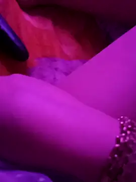 lona_hot - Lona_Hot's free webcam - UK Sex Cams