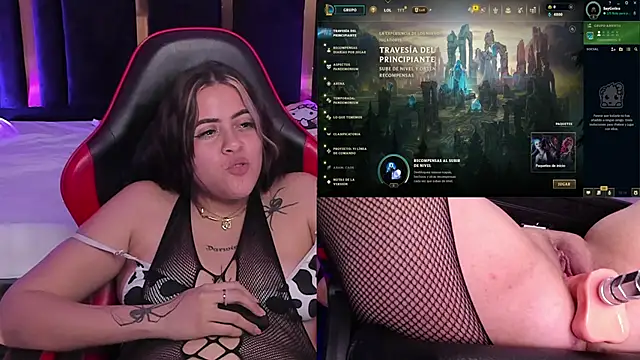 Sayreth_ webcam