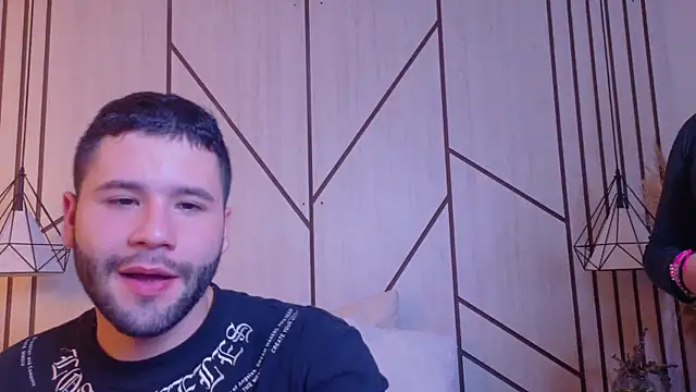AMY_AND_ANDY webcam