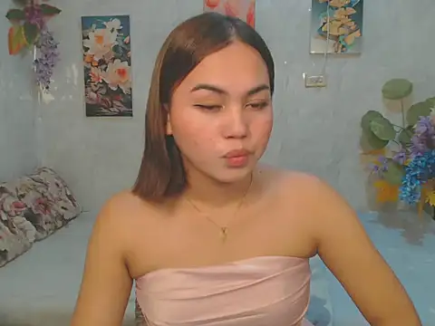 ur_asiankat webcam
